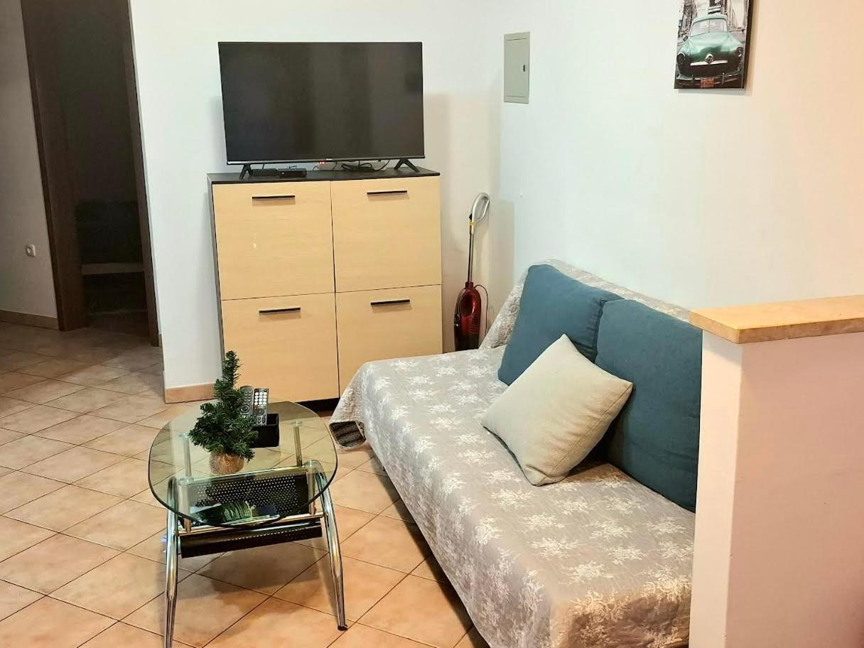 Apartmani Delas Pjescana Uvala Exterior foto